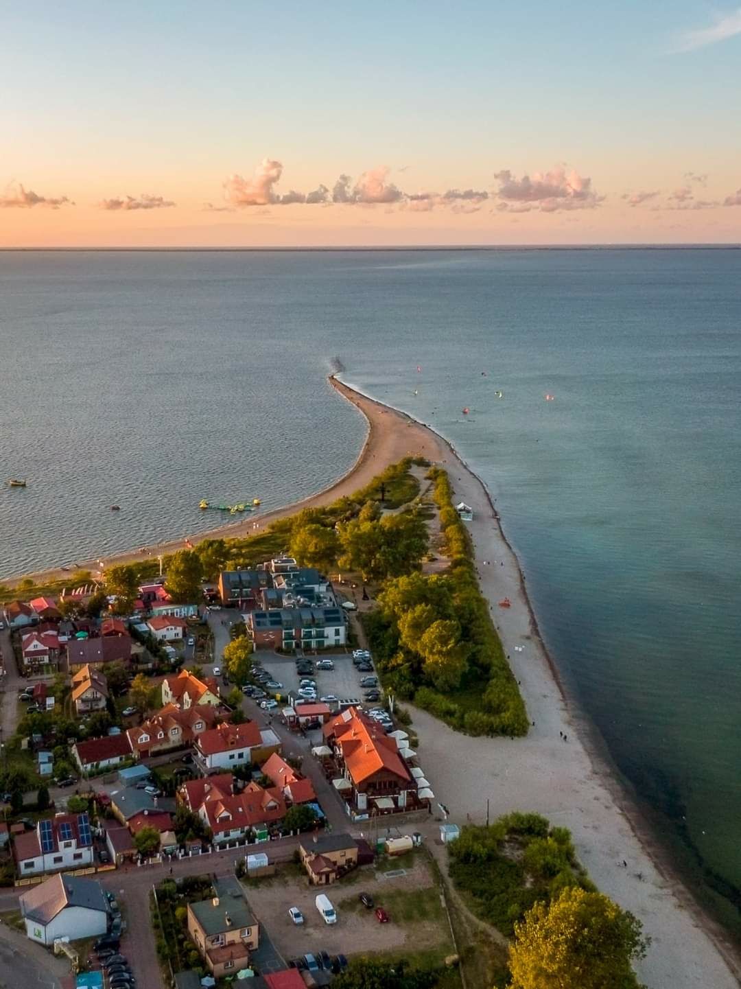 Domek nad morzem, 100 m do plaży, jacuzzi. Rewa koło Gdyni