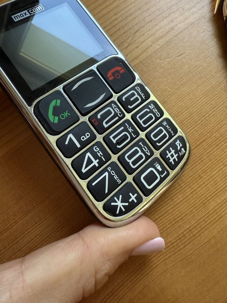 Telefon komórkowy MaxCom MM462BB