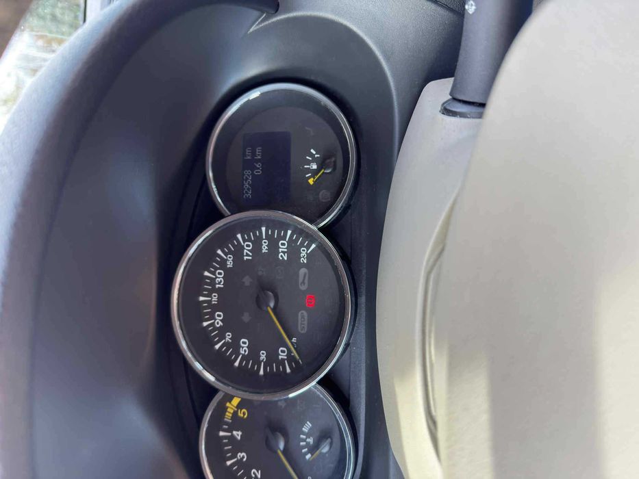 Renault Fluence 1.5 dCi 2010 zadbany serwisowany opony zimowe + letnie