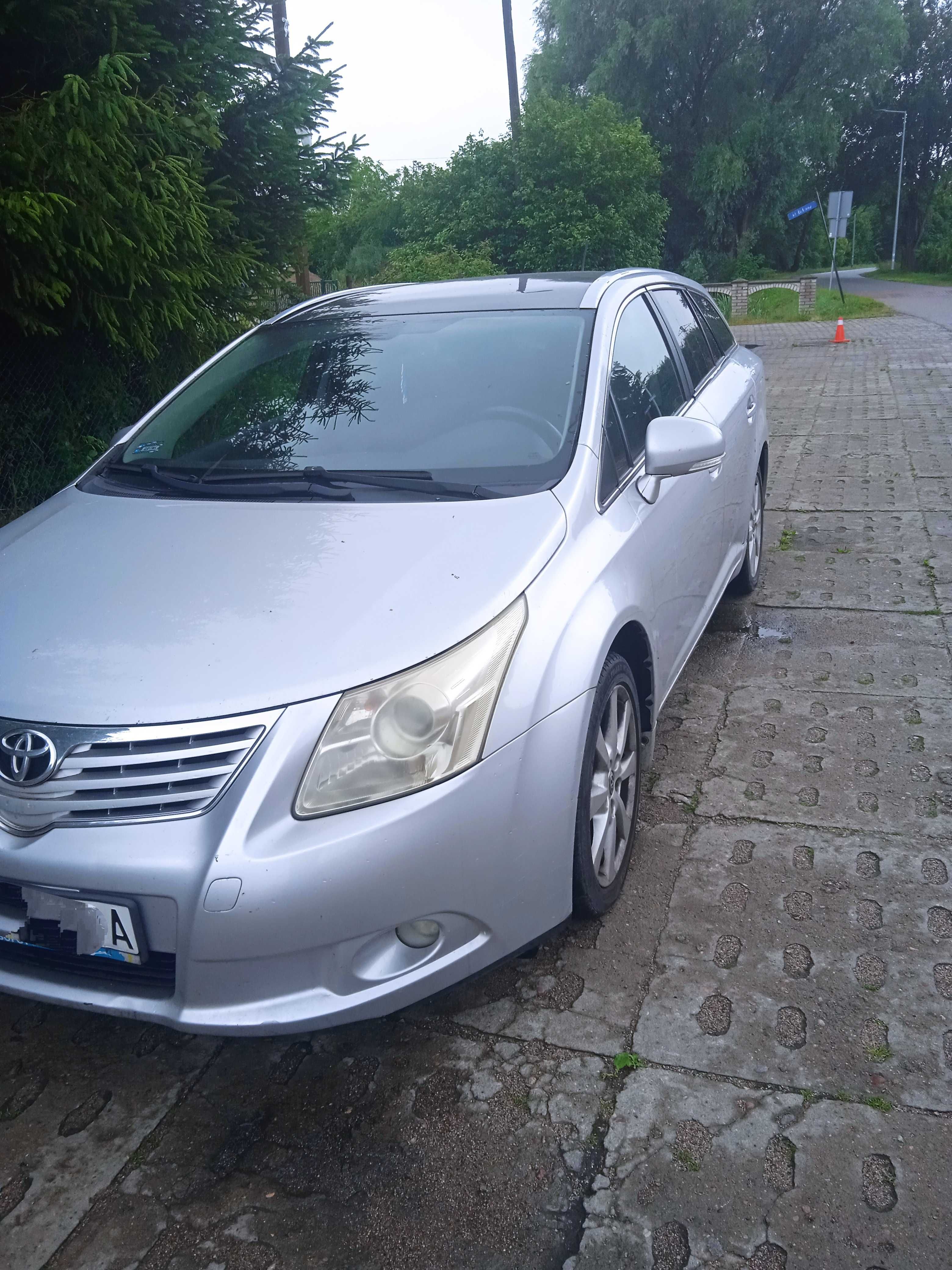 Toyota Avensis t27 2.0 D4D panorama
