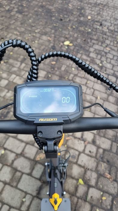 Електросамокат AUSOM L1