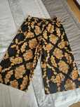 Calça de perna larga