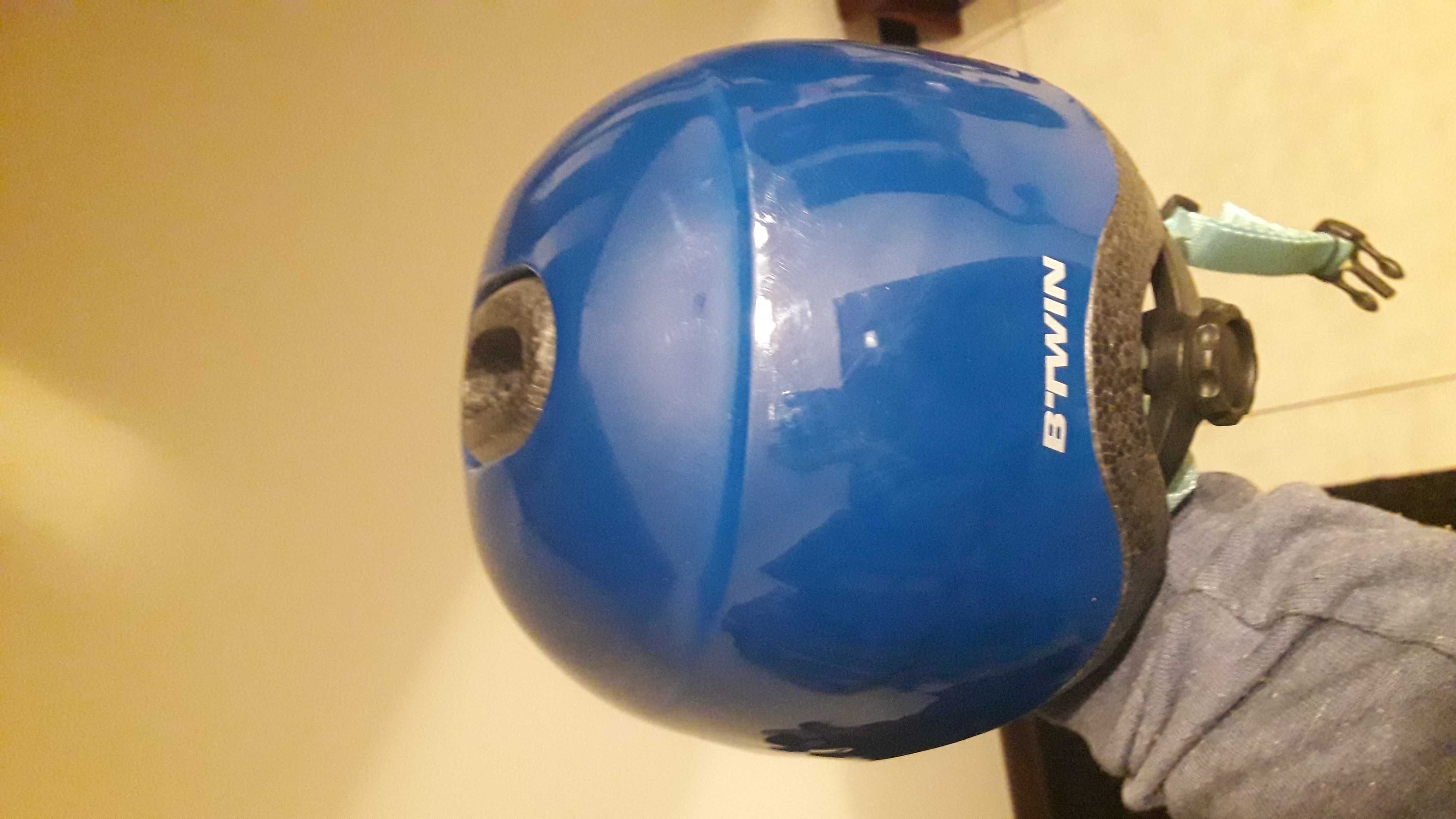 Kask dziecięcy 44-49 cm.