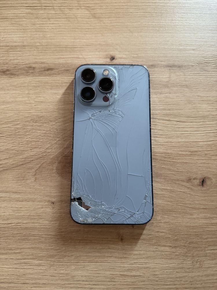 Iphone 13 pro 128gb uszkodzony.
