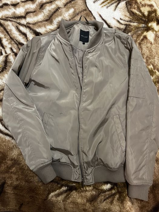Жіночий бомбер розмір S