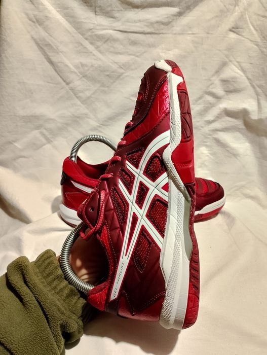 Кросівки Asics Gel-Thrust.