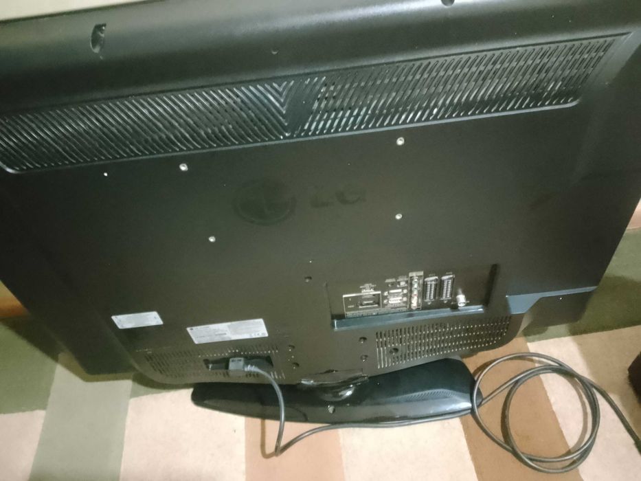 Sprzedam telewizor LG 32