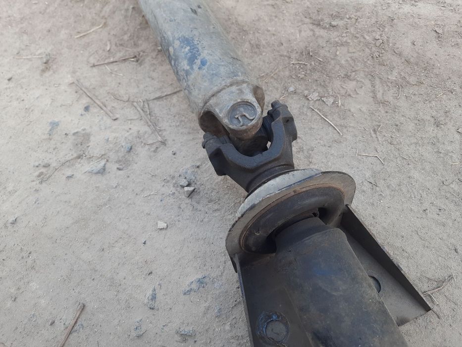 Кардан задній карданний вал Мерседес ML400 w163 A1634100502A8