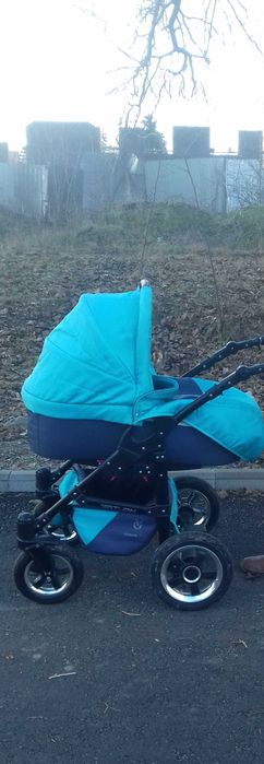 Дитяча прогулянкова коляска