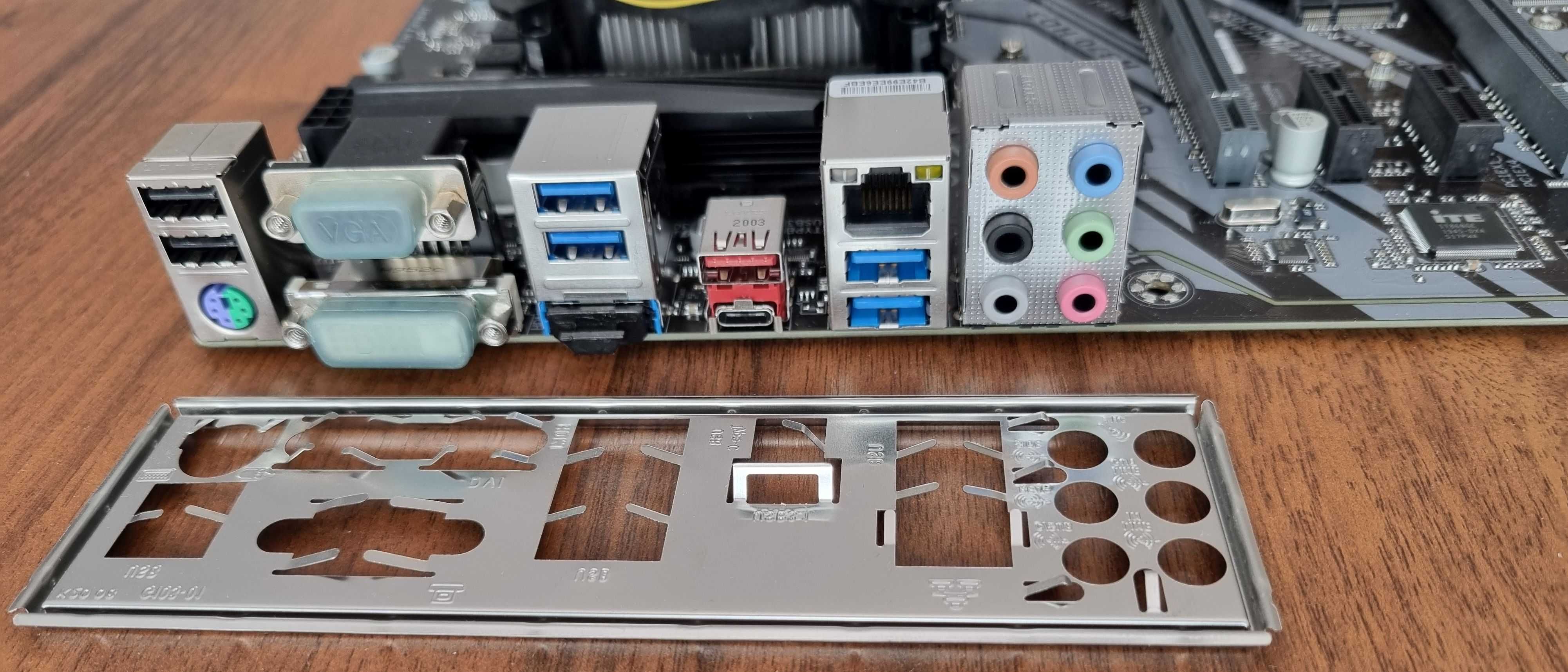 Gigabyte H370 HD3 + CPU i5-8500 + 16GB RAM DDR4
