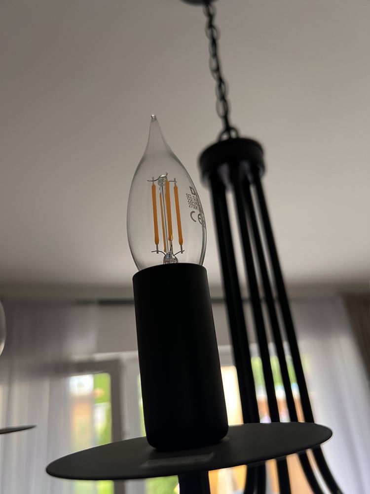 Tradycyjna lampa wisząca sufitowa świecznik czarna