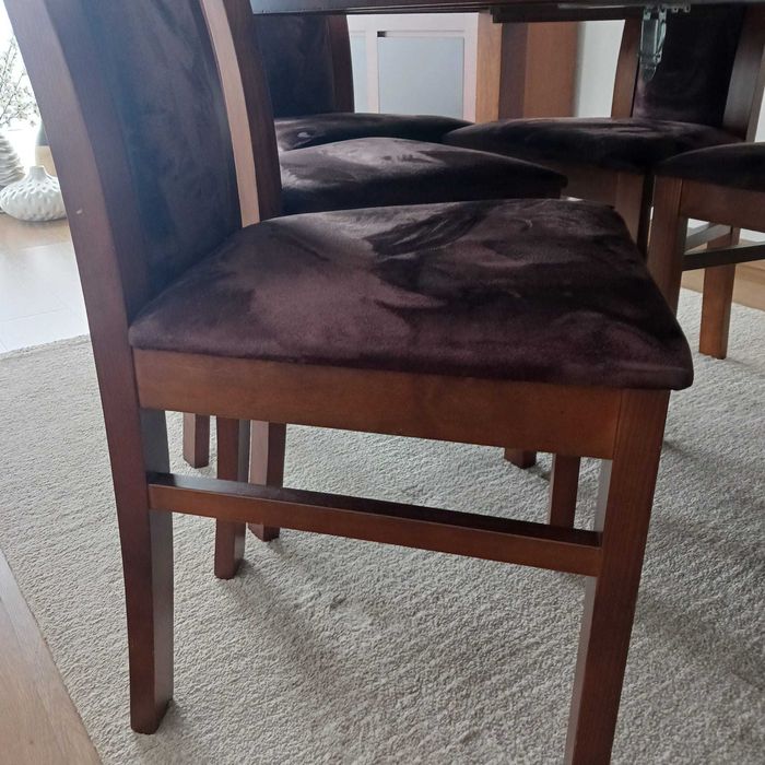 Mobília de sala de jantar completa