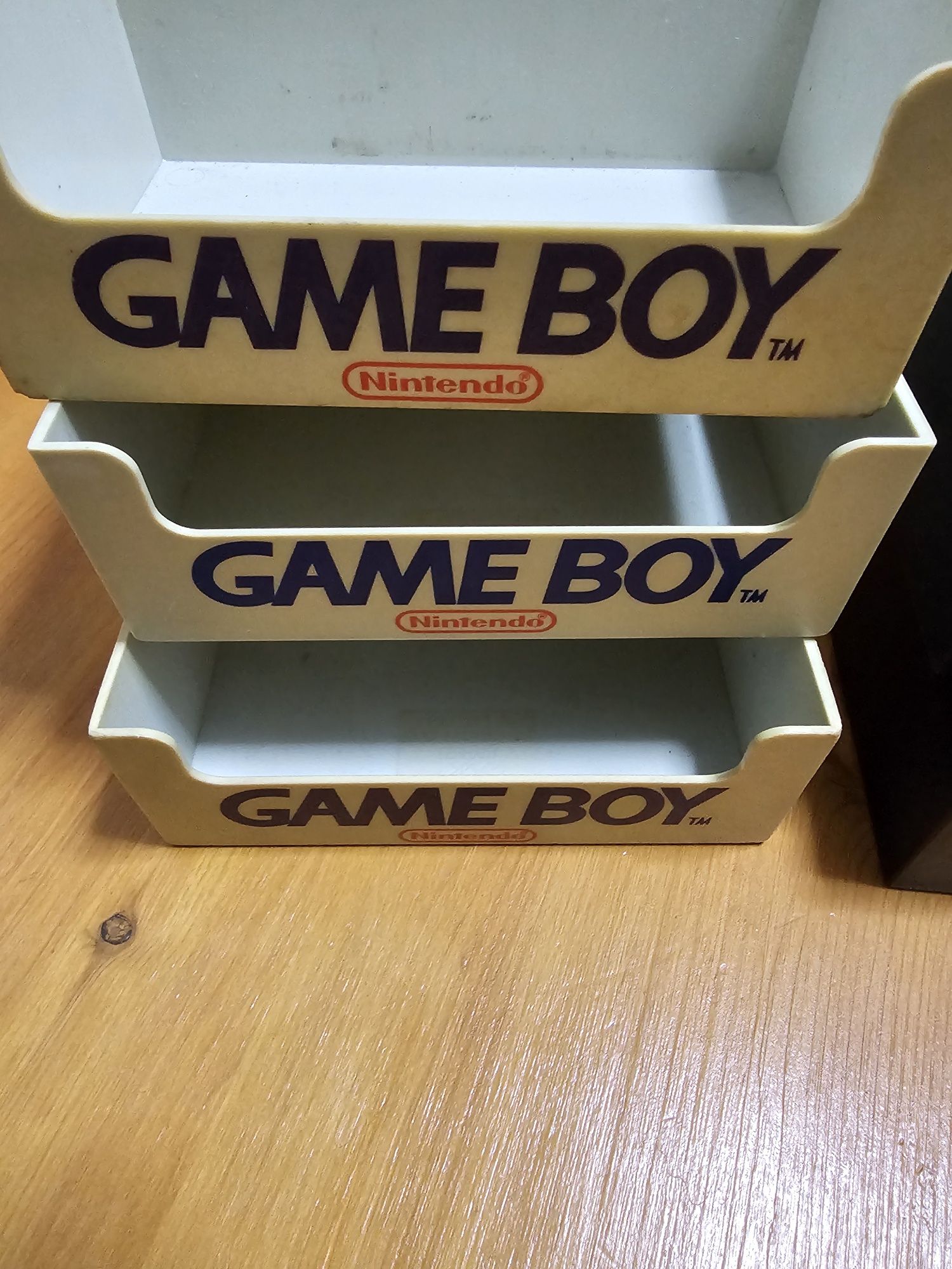 Trays para jogos da Nintendo Gameboy e SNES