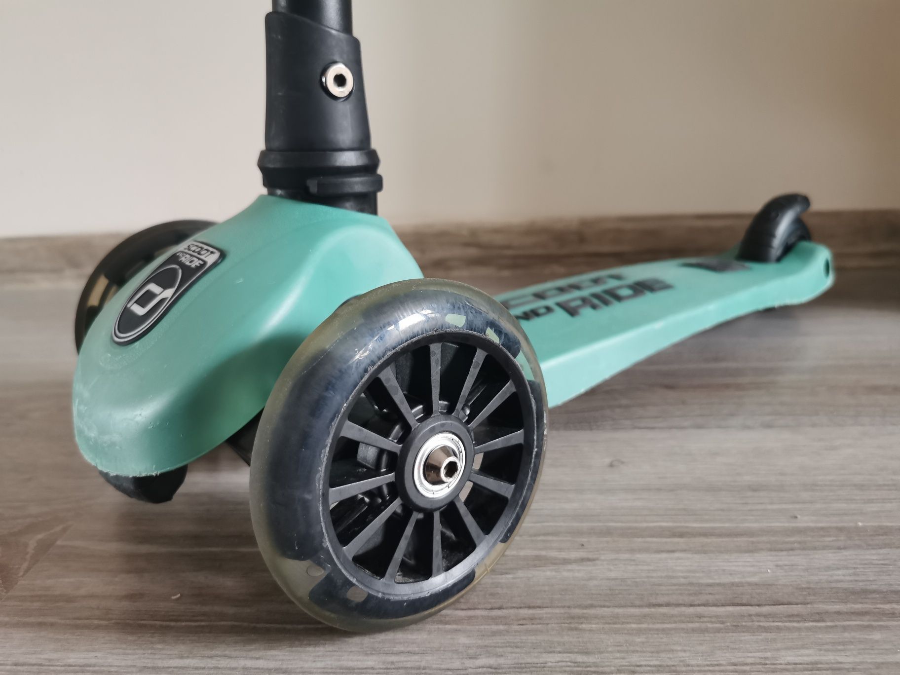 Hulajnoga Scoot and ride Highwaykick 3 LED FOREST