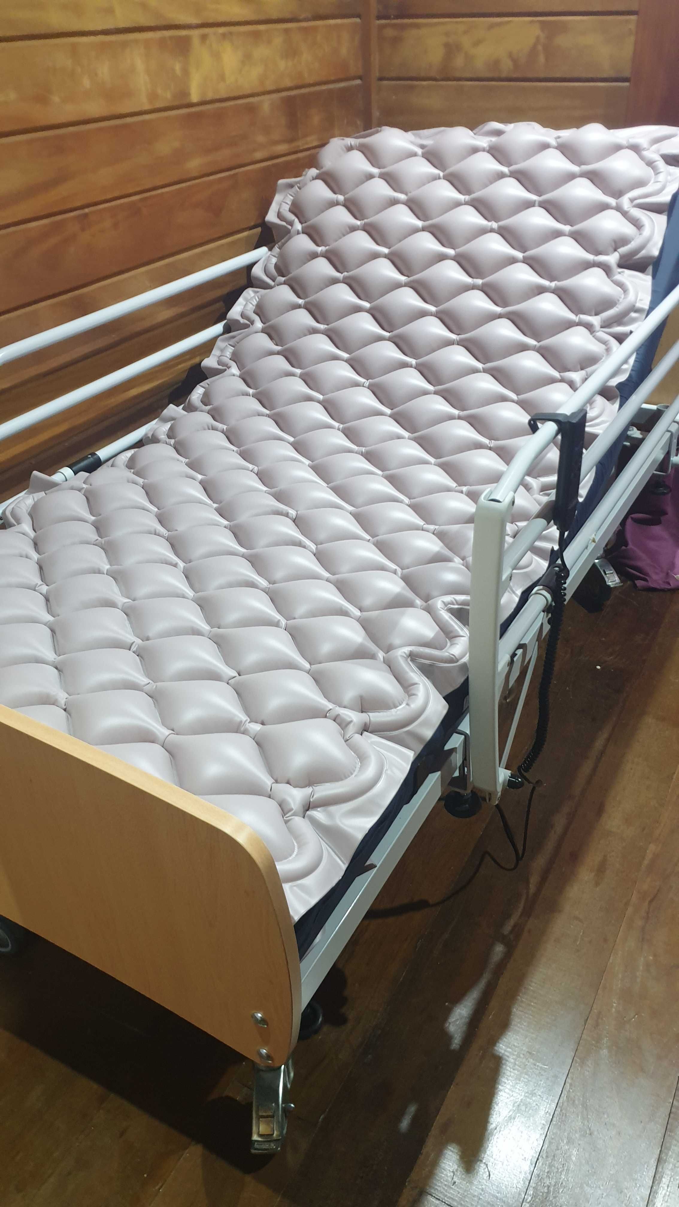 Cama articulada elétrica hospitalar