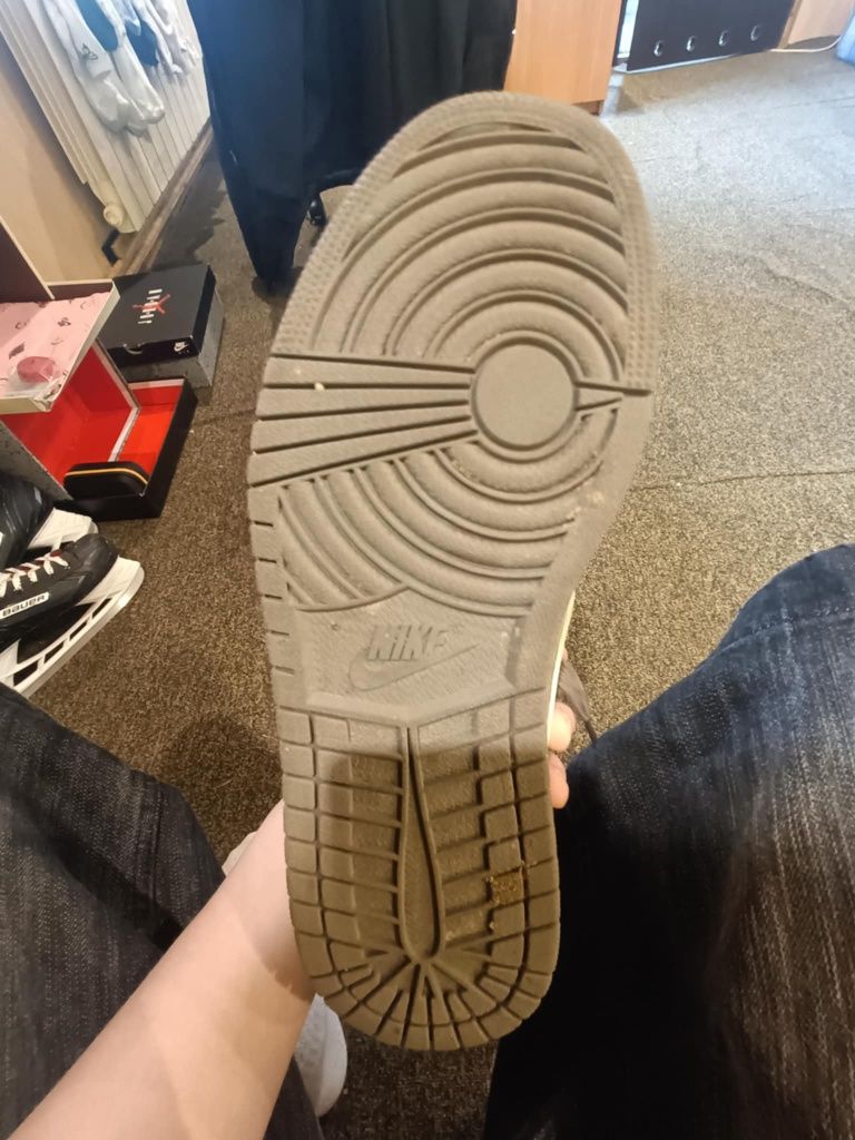 Jordan 1 low Travis Scott reverse mocha