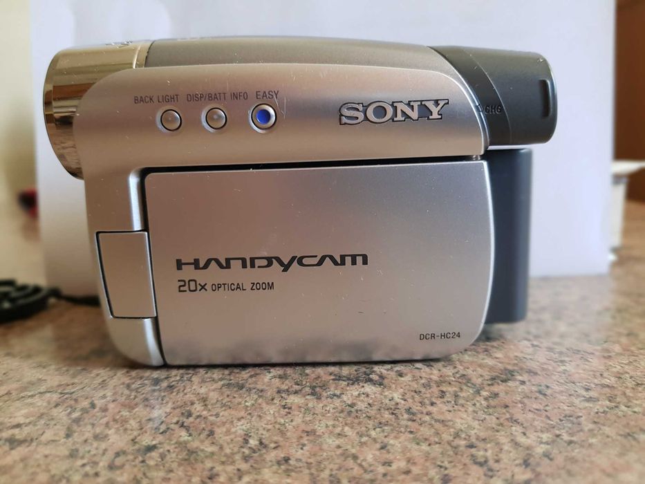 Kamera Sony DCR - HC24E
