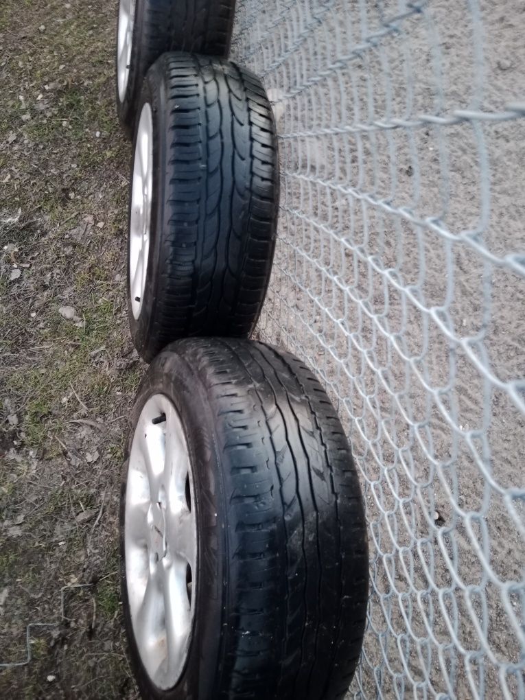 Felgi z oponami Sava 195/60R15 4x108