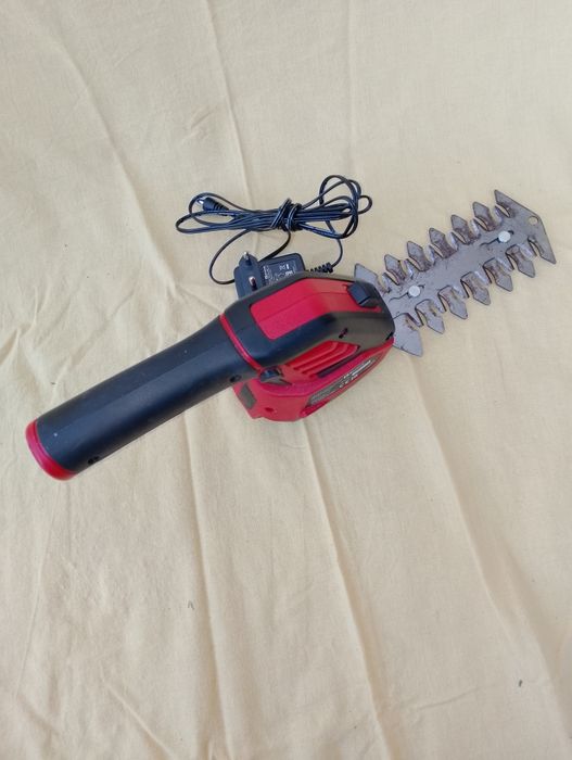 Nożyce do trawy żywopłotu