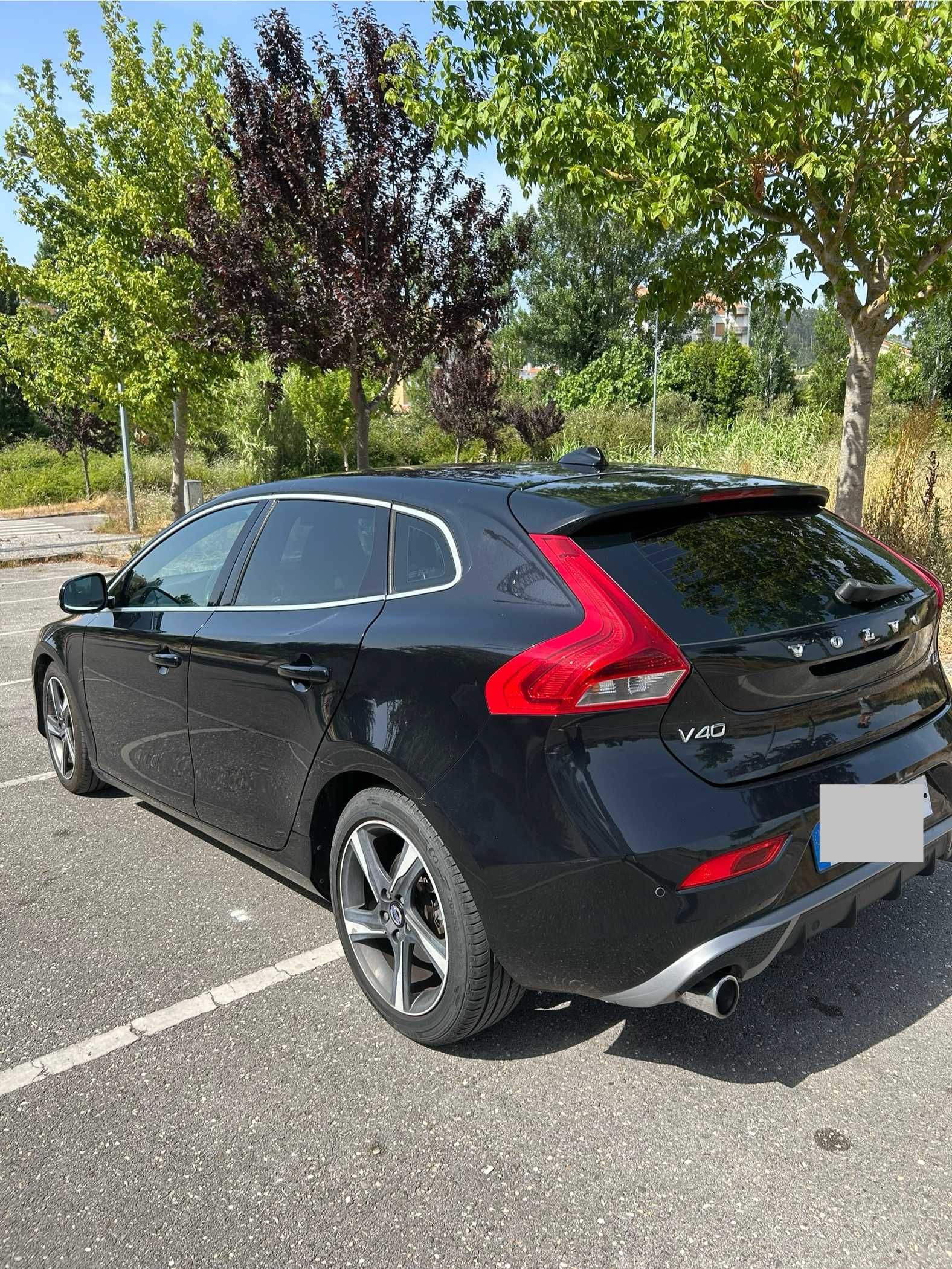 Volvo V40 1.6 D2 R-Design