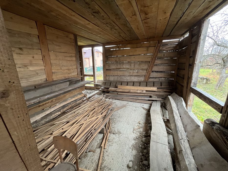 Будинок незавершене будівництво