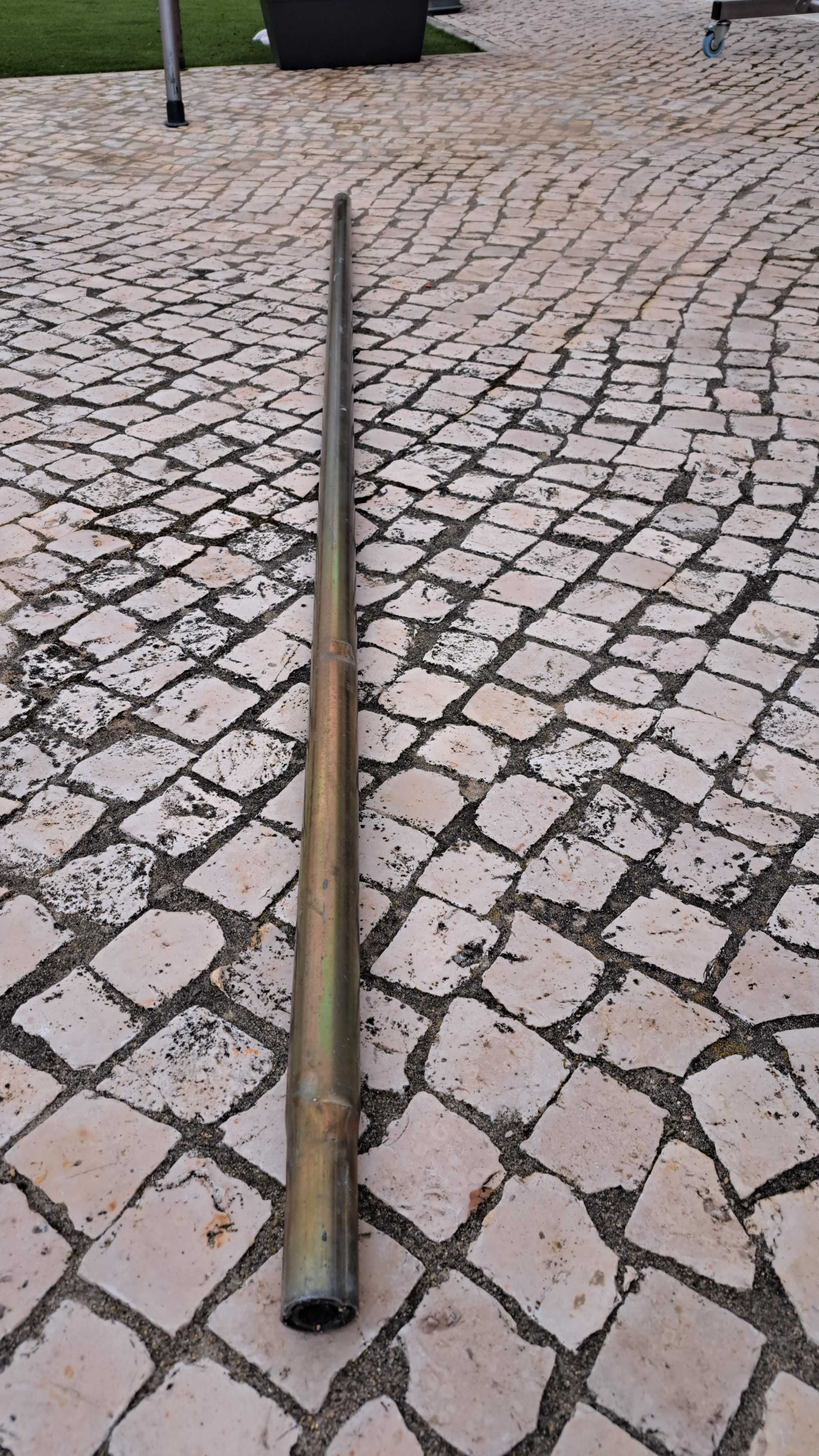 Tubo galvanizado para fixação de antena