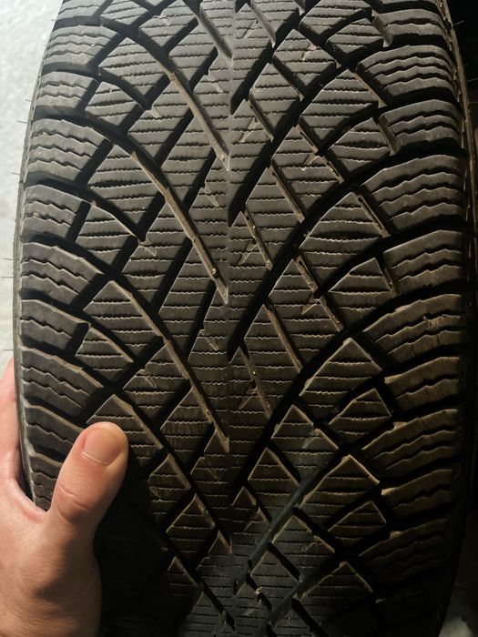 Зимові шини нокіан 225/65/r17 (Nokian hakapelita r5 suv XL)