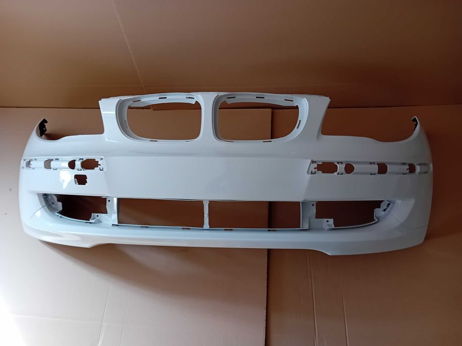 Zderzak przedni do BMW 1 E87 LIFT 07-13r w kolorze białym 300