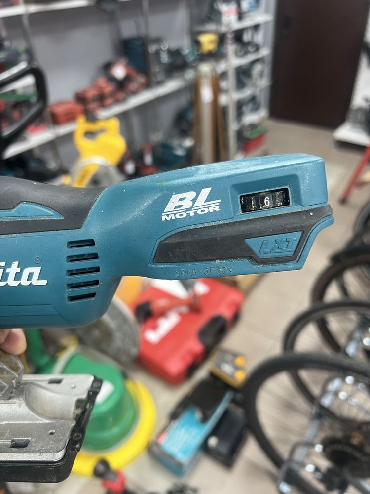 Makita DJV 181 безщітковий акумуляторний лобзик