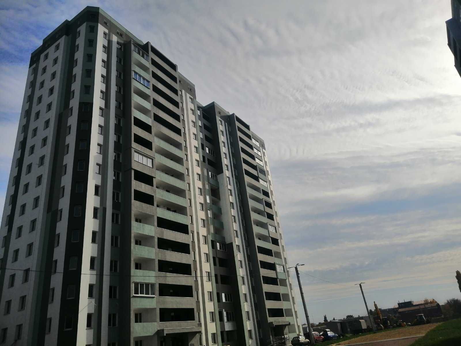 Продам двухкомнатную квартиру в центре новострой ЖК Левада-2