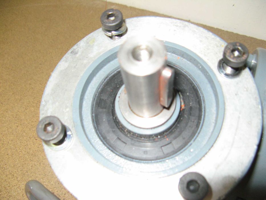 Motoreduktor Nord   VDE0530  IEC71   0,37kW   3 fazy