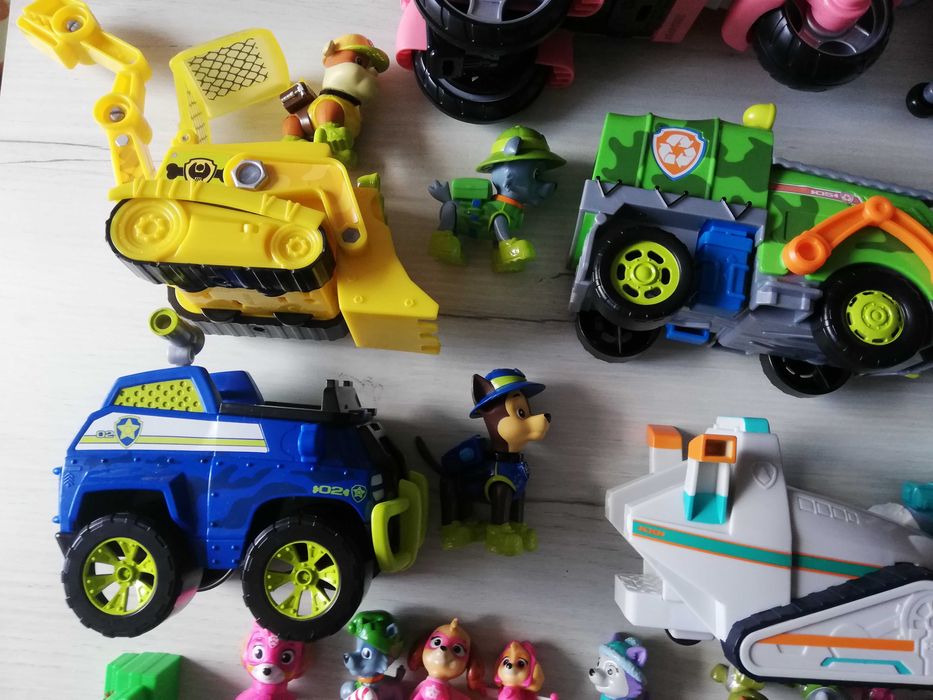 Psi Patrol pojazdy Liberty, Skye, Marshall, Chase i inne Spin Master