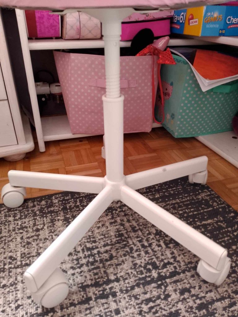 Krzesełko obrotowe do biurka Ikea