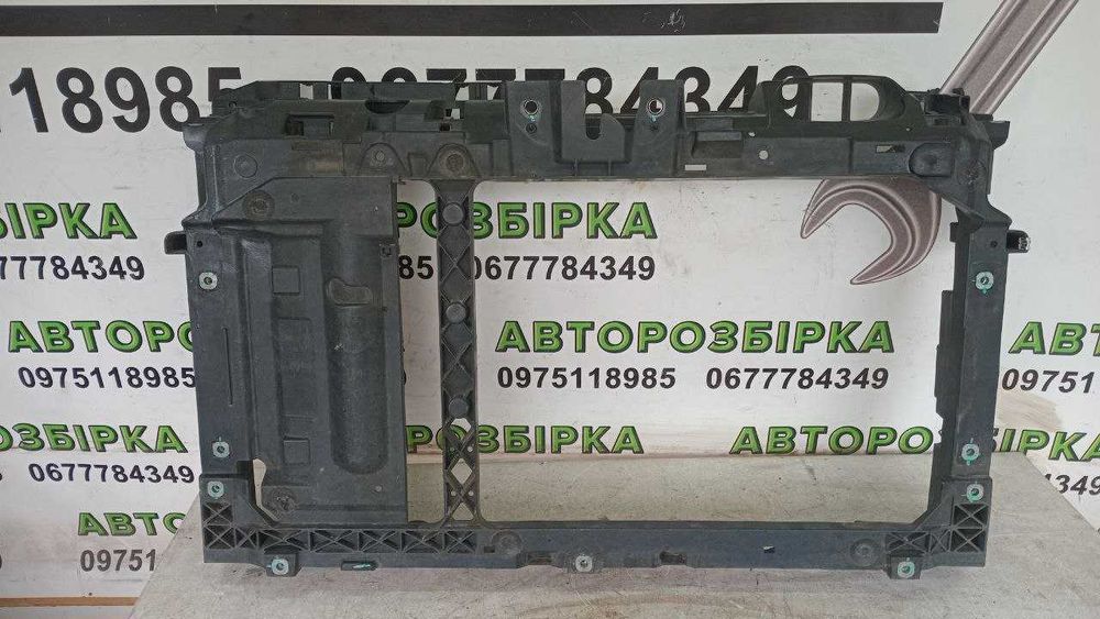 Телевизор  панель радиатора Форд фиеста мк7 Америка Ford fiesta