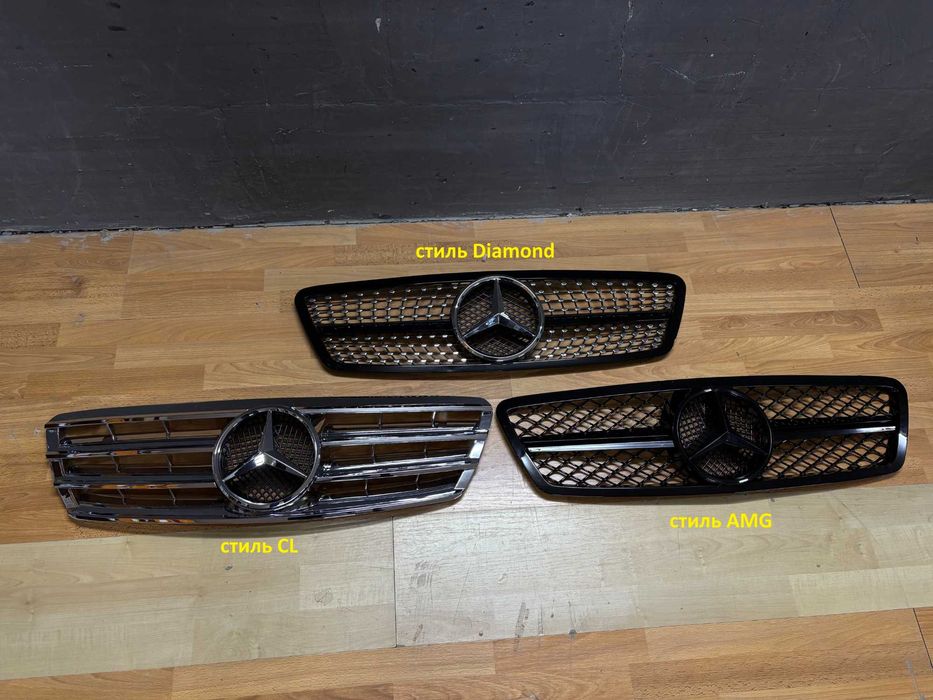 Решітка радіатора мерседес W203 00-07 року | в стилі CL diamond AMG