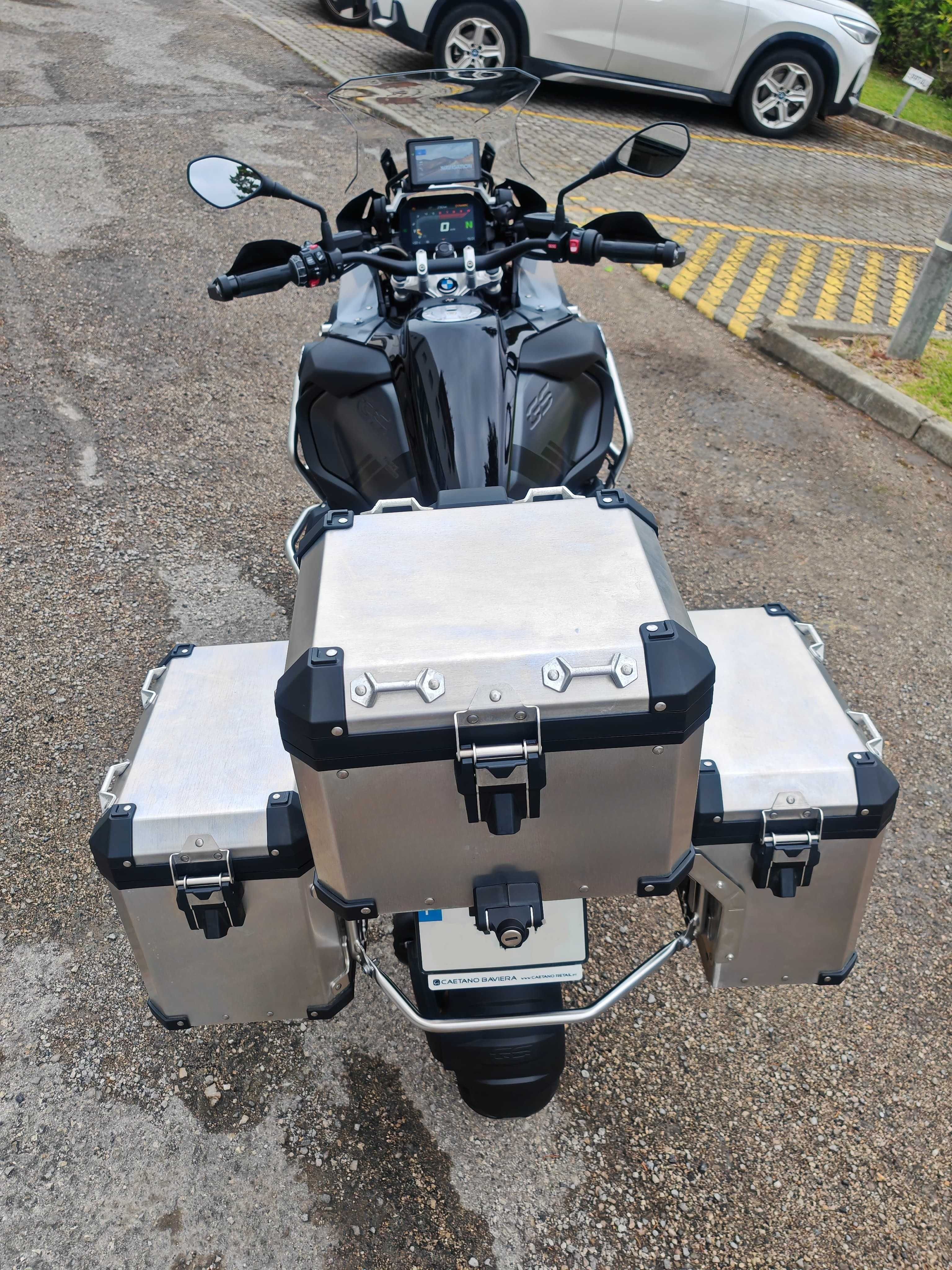 BMW R1250 GS Adventure com 2400km e factura c/IVA-oportunidade única!