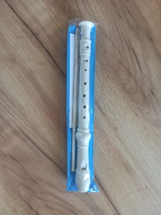 Flet prosty kremowy nowy