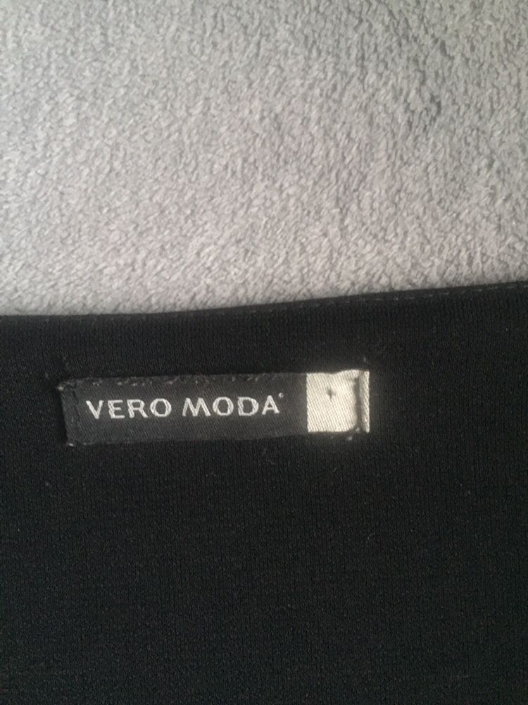 Sukienka Vero Moda rozmiar M