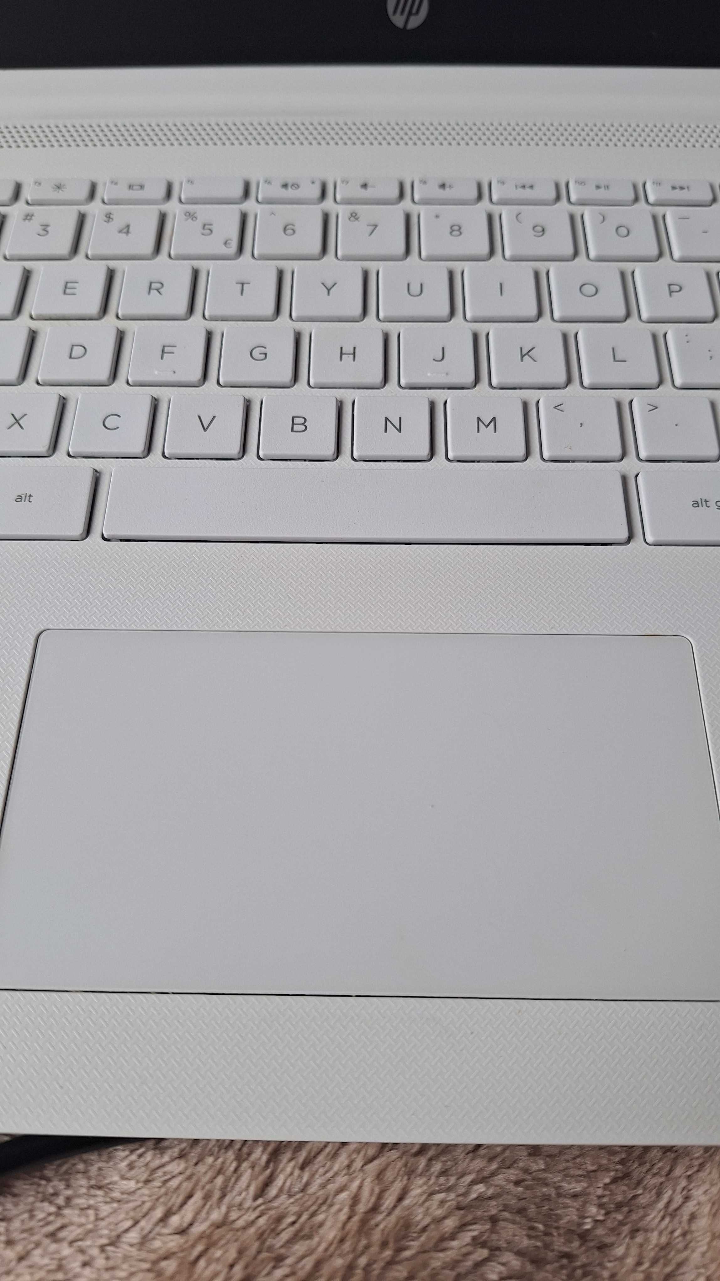 Laptop HP 14 i3-6006U/8GB/240SSD Świetny stan! Windows 10 BOX