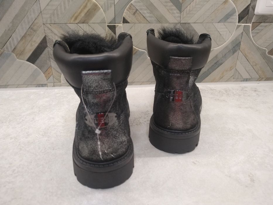 Guess/buty zimowe/nowe/czarne+srebrne/futro/ roz 36