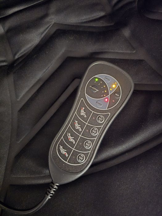 Mata masująca na fotel