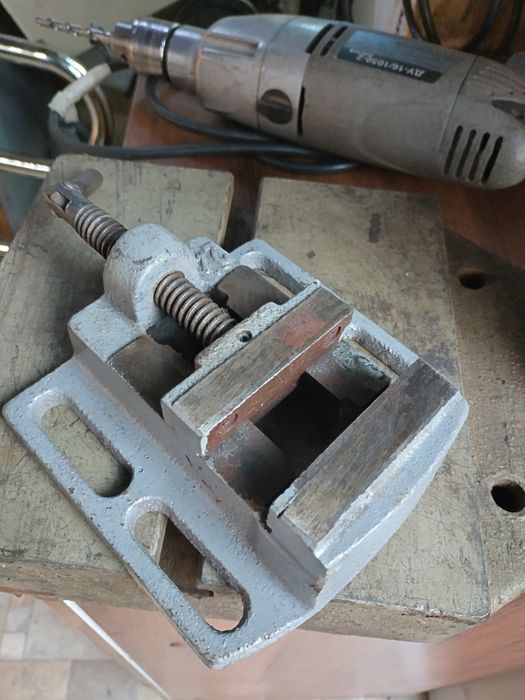 Стойка под дрель СССР+ тиски