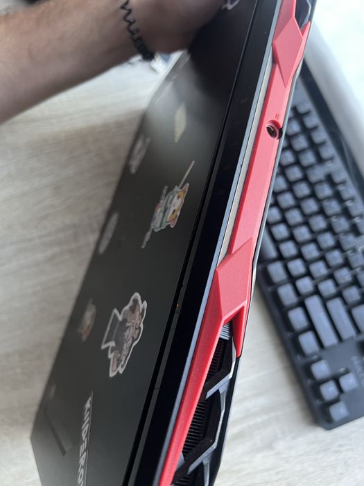 Acer Nitro 5 (Ryzen 5, GTX 1650 Ti, 16 ГБ, SSD 256 ГБ)