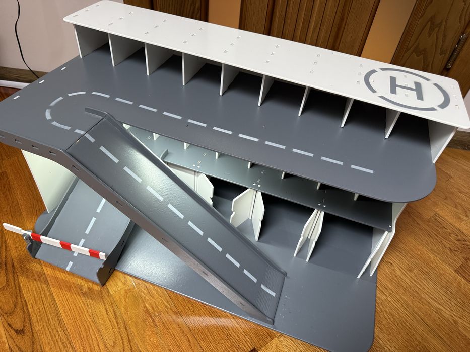 Гараж трек для модельок машин