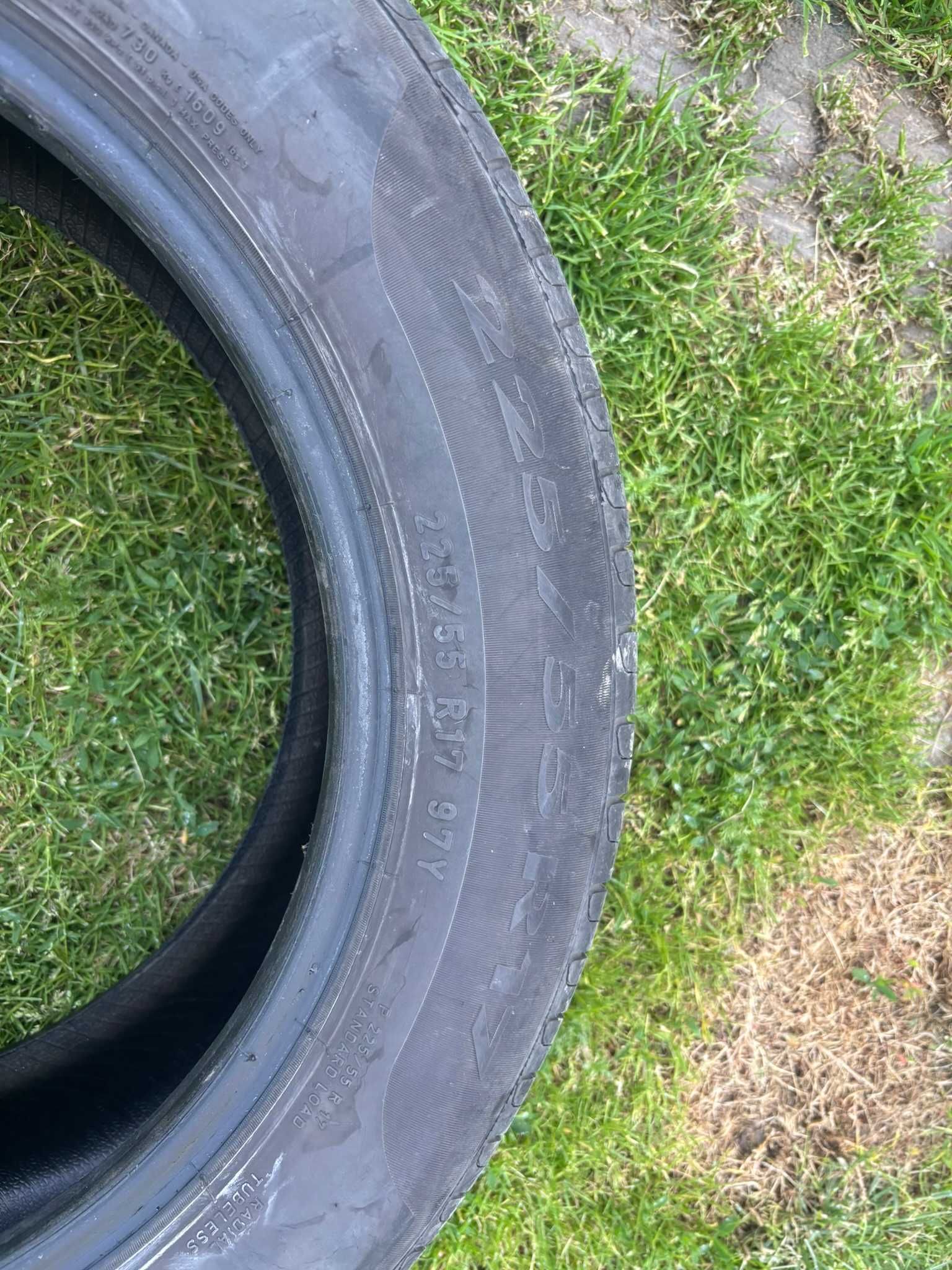 Michelin Primacy 4  215/55/R17  Pirelli Cinturaton P7  225/55/R17