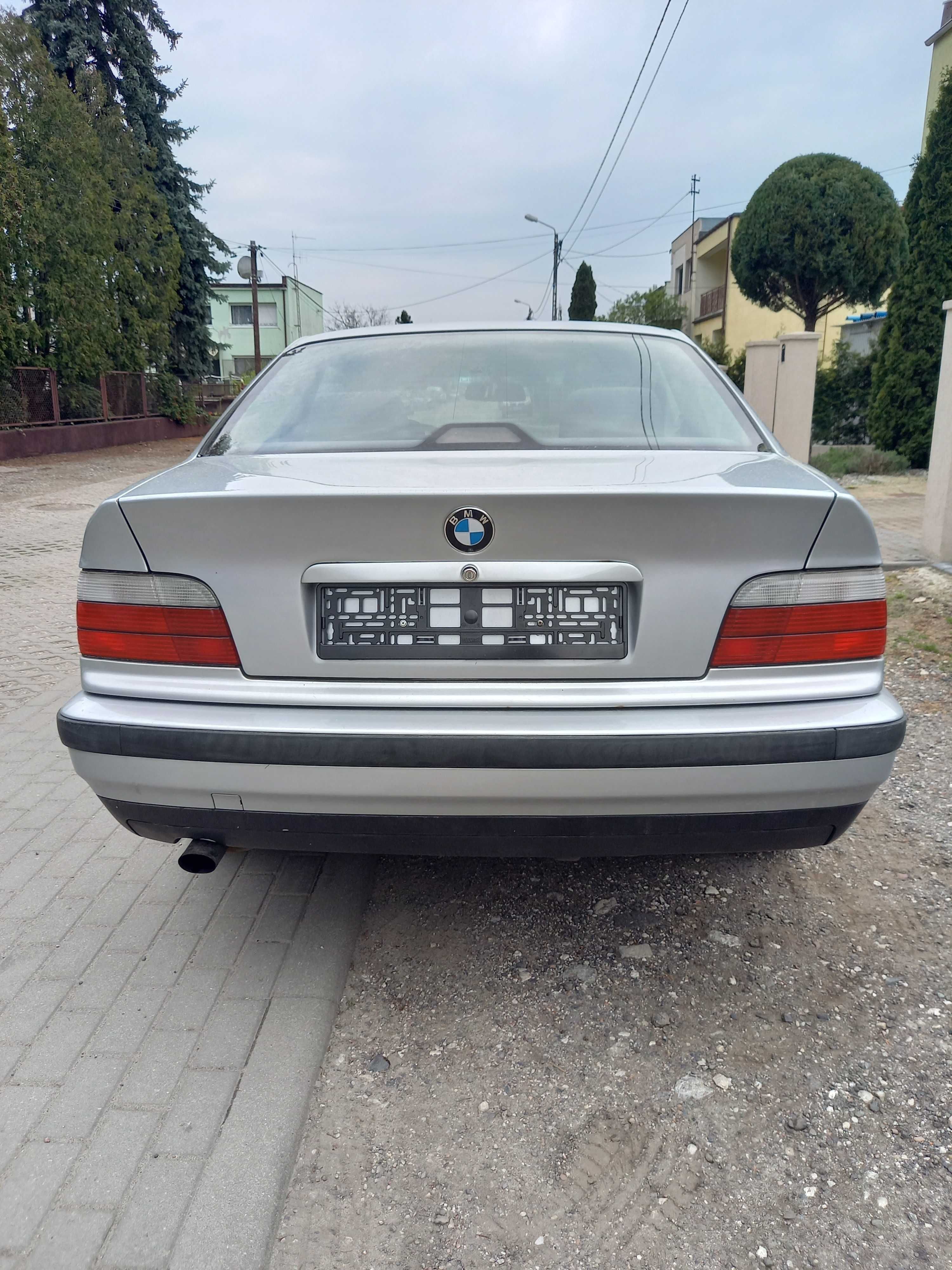 BMW E36 Coupe 320i Manual Exclusive Pakiet