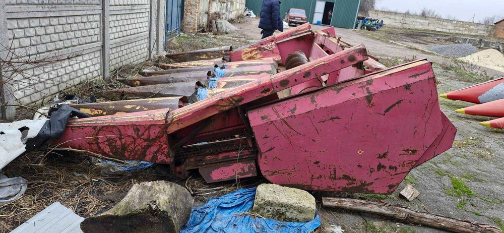 Віддам комбайн   TOPILINER 4075 в хороші руки