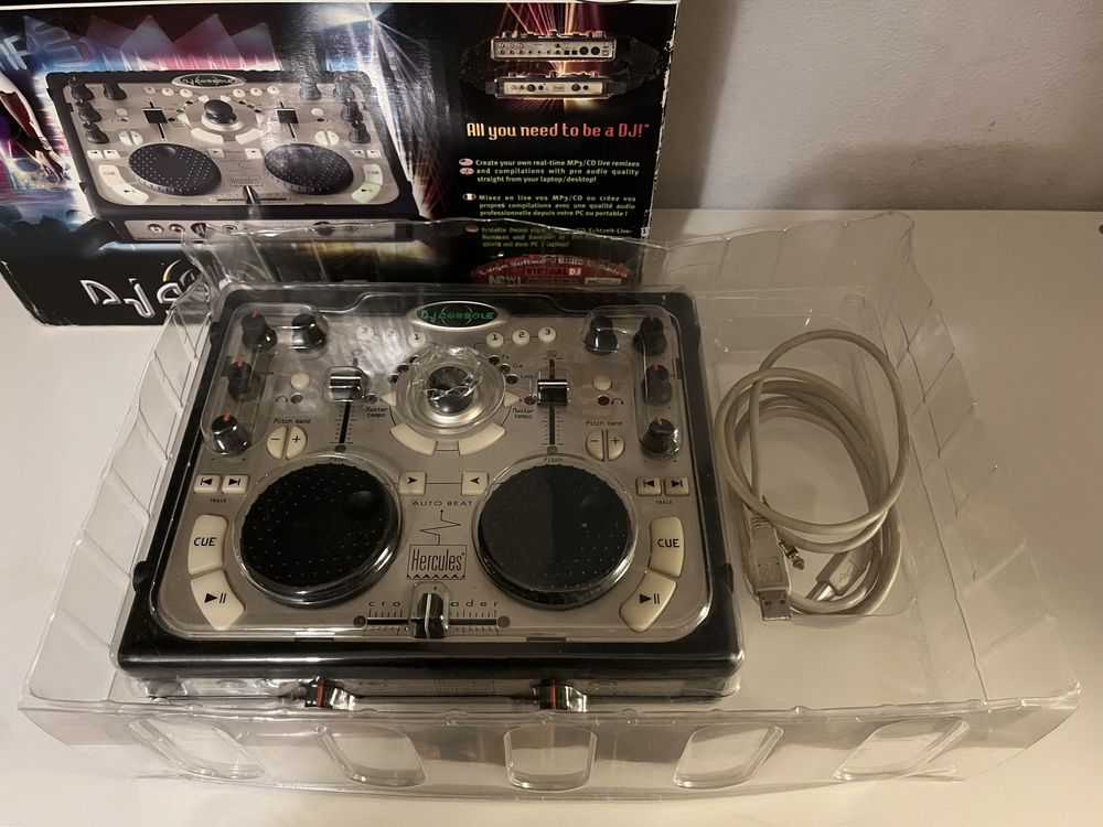 Hercules dj console