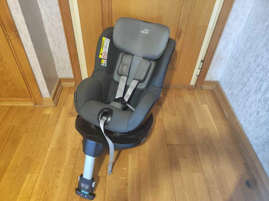 Cadeirinha auto Britax Romer Dualfix M i-Size – impecável