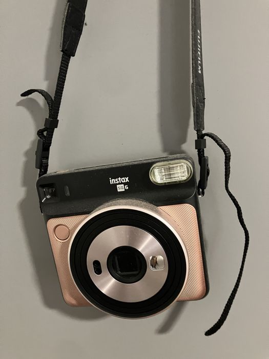 Máquina fotográfica Instax SQ6